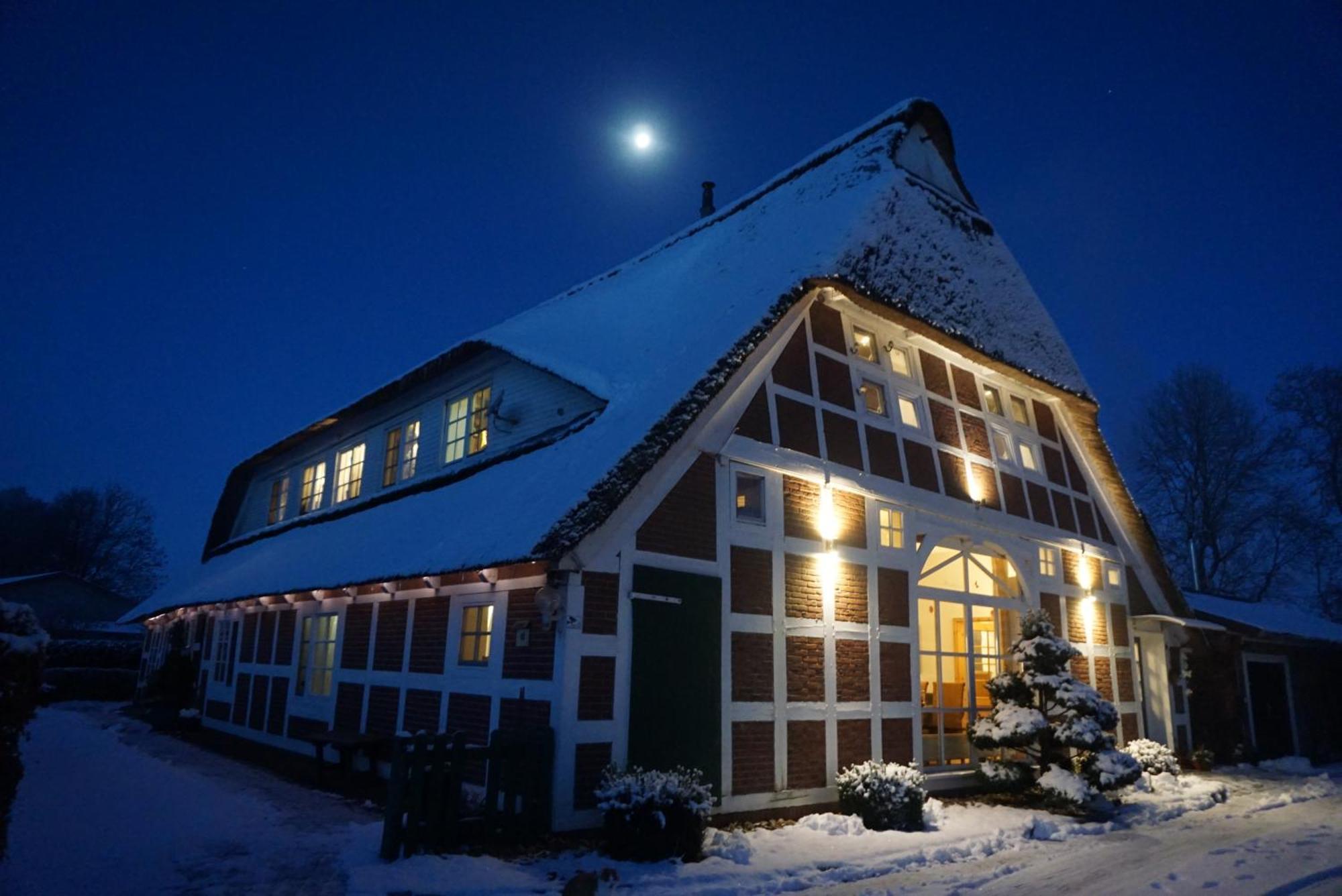Altes Landhaus Oste, Klavier Appartement, 2 Zimmer Mit Kamin Hemmoor Екстериор снимка